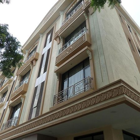 Sai Heera Residency Hotel Ширди Екстериор снимка