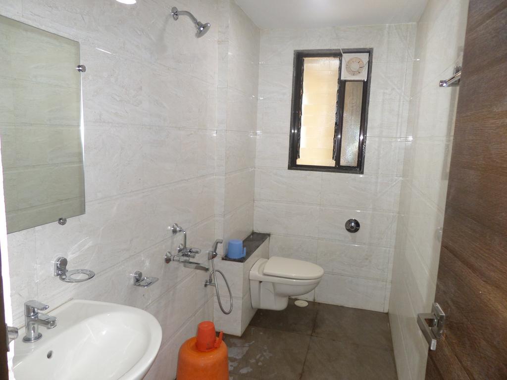 Sai Heera Residency Hotel Ширди Стая снимка